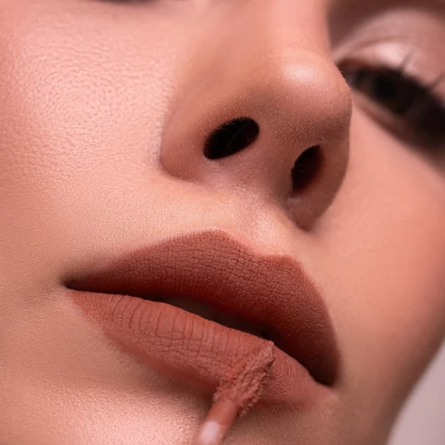 Matte velvet lipstick ZOLA - LIP SOUFFLE