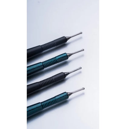 ZOLA x Nahiieva Multifunctional Eyelash Tool