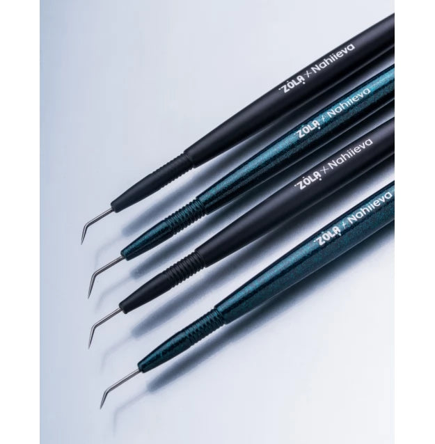 ZOLA x Nahiieva Multifunctional Eyelash Tool